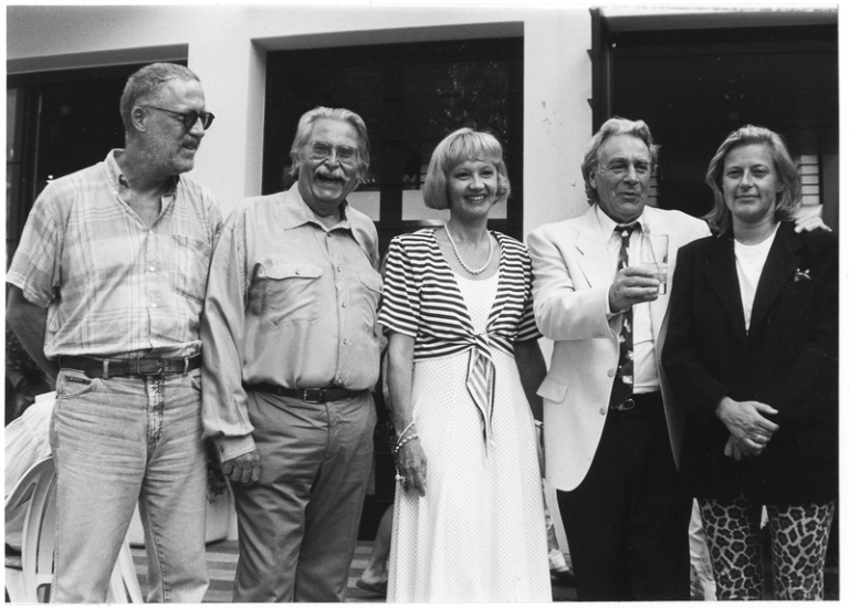 In Locarno: Bernard Uhlmann und Freddy Buache neben den beiden Stars Liselotte Pulver und Hannes Schmidhauser aus Uli der Knecht von Franz Schnyder sowie der Produzentin Ruth Waldburger