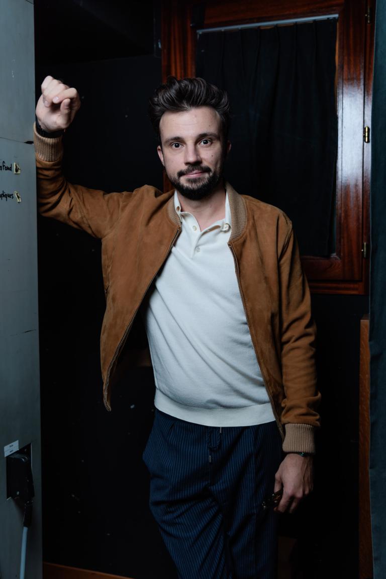 Tom Villa lors de l'avant-première du film "La Dérive des continents (au sud)" le 13 septembre © Cinémathèque suisse / Pierre-Yves Massot