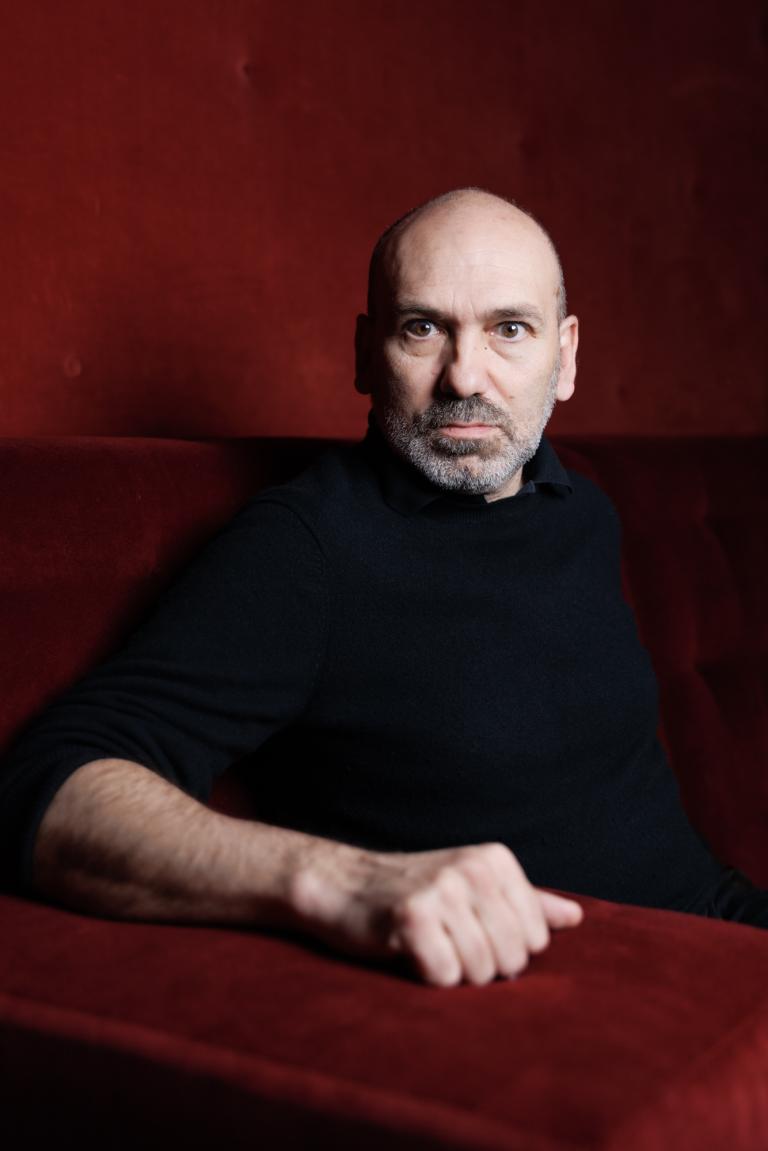 Stefano Savona au Capitole le 21 mars à l'occasion de l'avant-première de son film "Le Mura di Bergamo" © Cinémathèque suisse / Pierre-Yves Massot