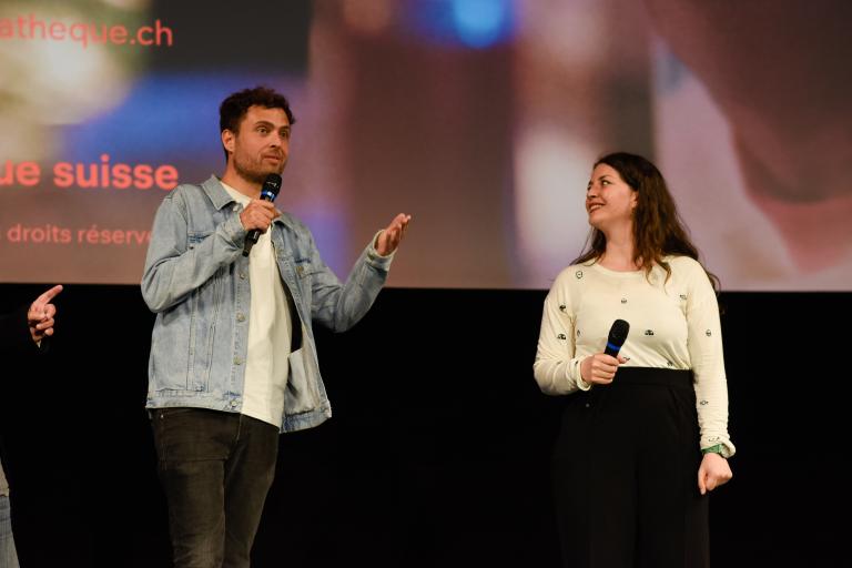 Antoine Multone, chef d'antenne Couleur 3 - RTS et Léonore Porchet co-directrice de BDFILle 19 avril au Capitole à l'occasion de soirée spéciale en collaboration avec le festival BDFIL et la RTS Couleur 3