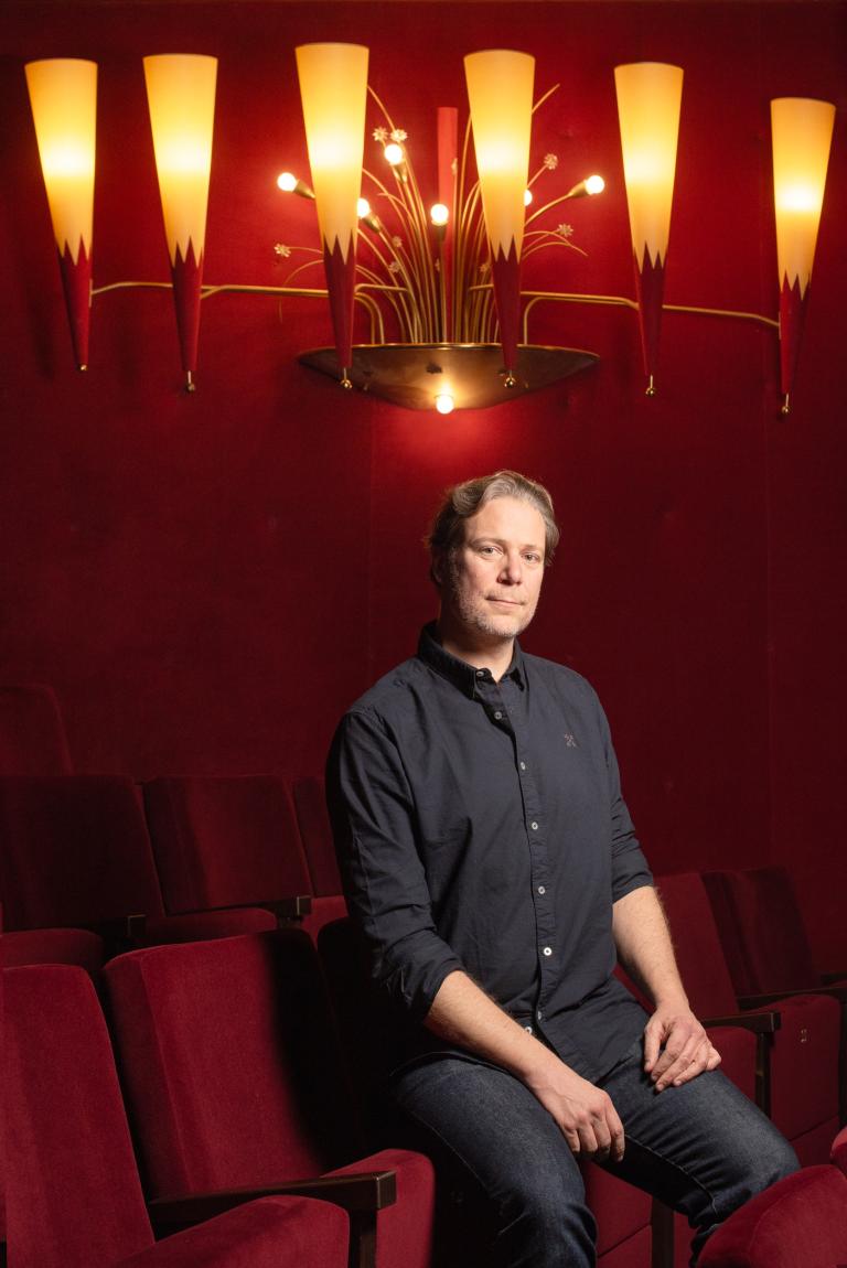 Pierre Monnard au apitole pour l'avant-première de la série "Winter Palace" le jeudi 28 novembre 2024 © Cinémathèque suisse / Mathilda Olmi