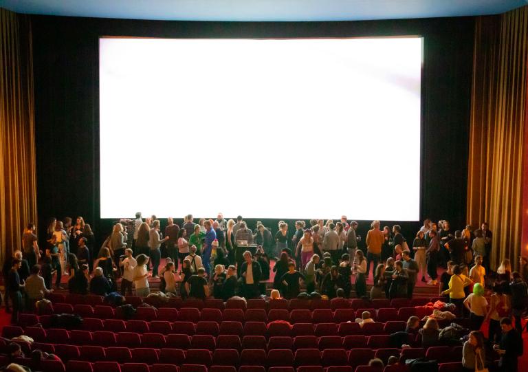 Das Capitole wird zum Dancefloor © Carine Roth / Cinémathèque suisse