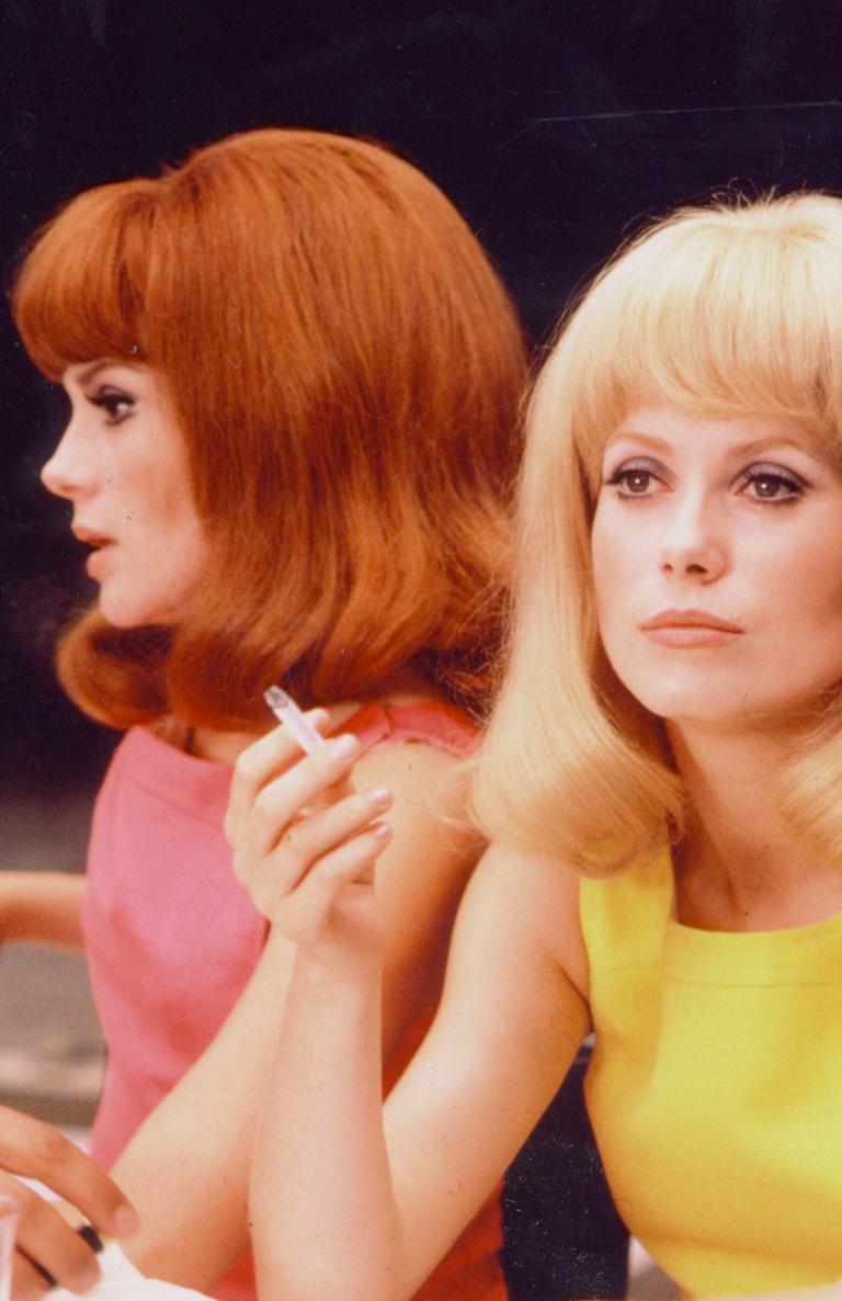 Françoise Dorléac et Catherine Deneuve dans Les Demoiselles de Rochefort de Jacques Demy (1967), projeté le 18 février prochain
