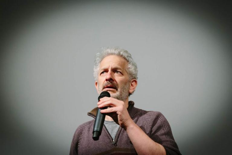 Le réalisateur Stephen Apkon présente son film "Disturbing the Peace" au Cinématographe, le 26.03.18 © Carine Roth