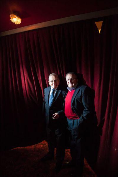 Röbi Rapp et Ernst Ostertag, anciens membres du groupe "Der Kreis", au Capitole le 4 novembre 2014 à l'occasion de l'avant-première du film de Stefan Haupt.