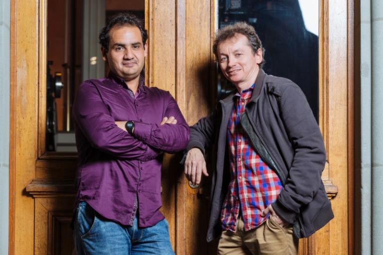 Omid Rawendah et Duccio Bellugi Vannuccini au Cinématographe lors de la projection du documentaire "Un soleil à Kaboul...ou plutôt deux" le 12 novembre au Capitole. © Samuel Rubio / Cinémathèque suisse